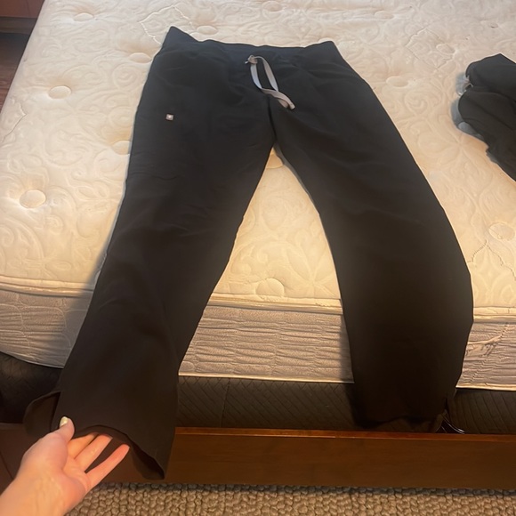 Livingston Scrub Pant - Picture 3 of 4